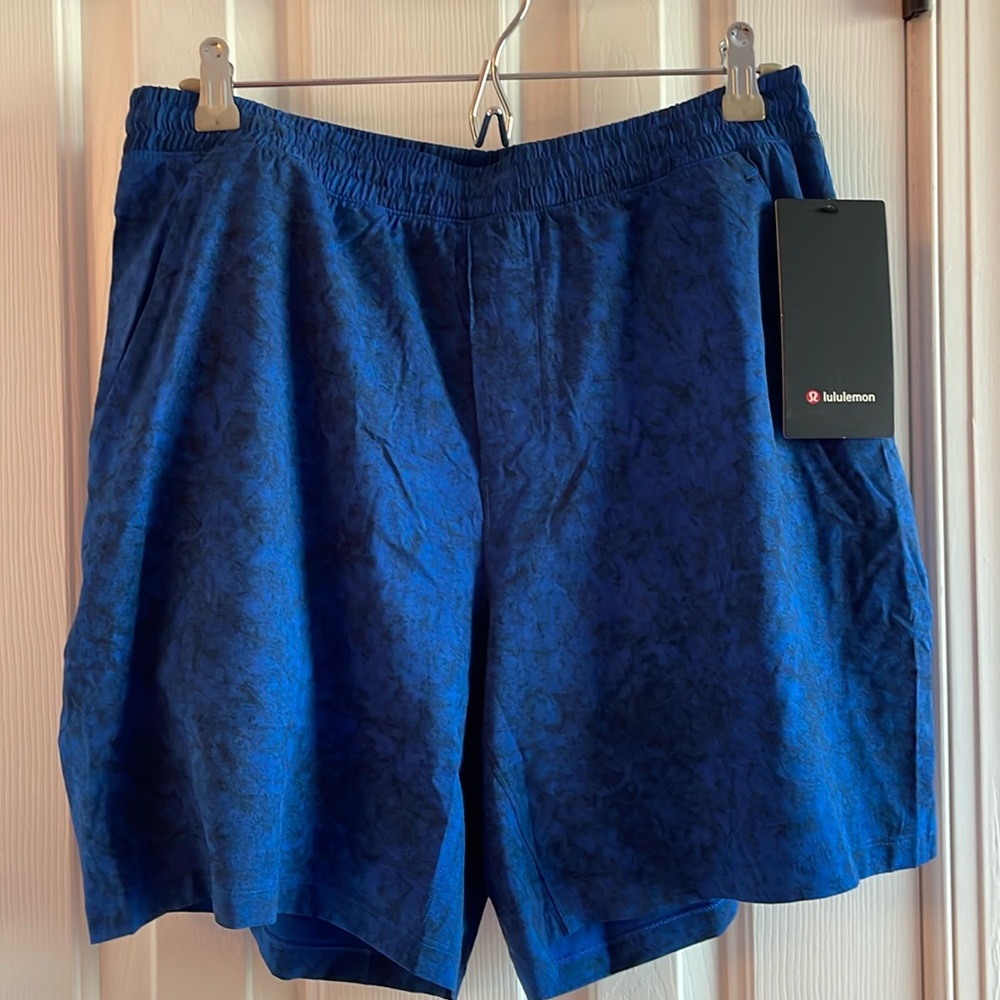 New with tag!! Lululemon Men’s Pace Breaker Short, L